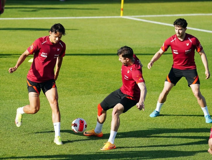 A Milli Futbol Takımı'nda Faroe Adaları maçı hazırlıkları sürdü 