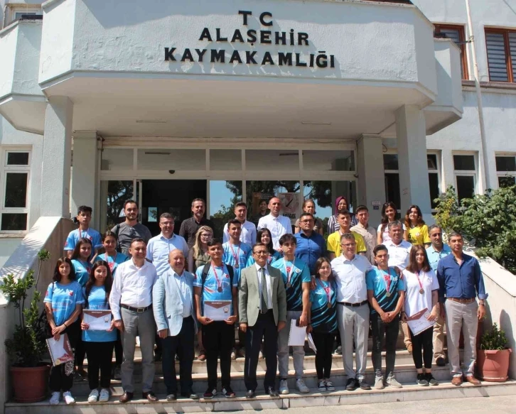 Alaşehirli öğrencilerin hedefi uluslararası yarışmalar
