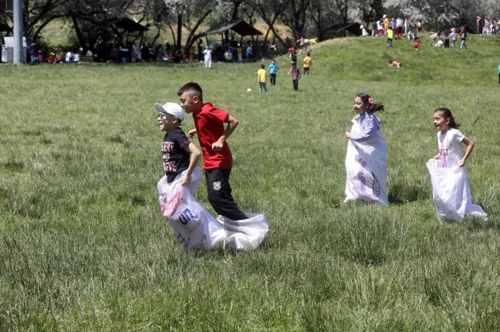 Başkentliler Yakacık’a akın etti
