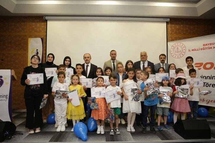 Bayburt’ta 12 okul ile 20 öğretmene eTwinning “Kalite Etiketi” verildi
