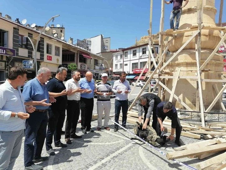 Bayburt’ta Saat Kulesinin restorasyon çalışması başladı
