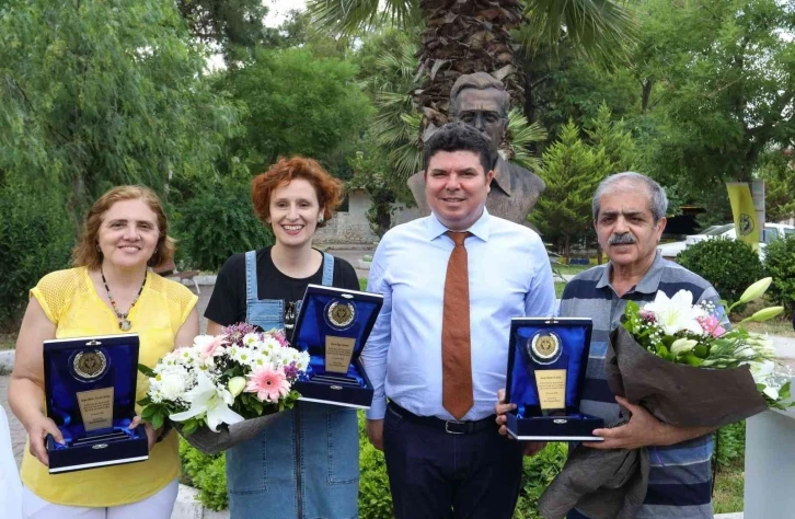 Buca’nın efsanevi şairi unutulmadı
