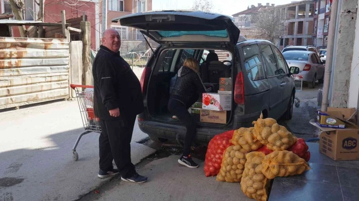 Bulgar vatandaşların alışveriş yarışı
