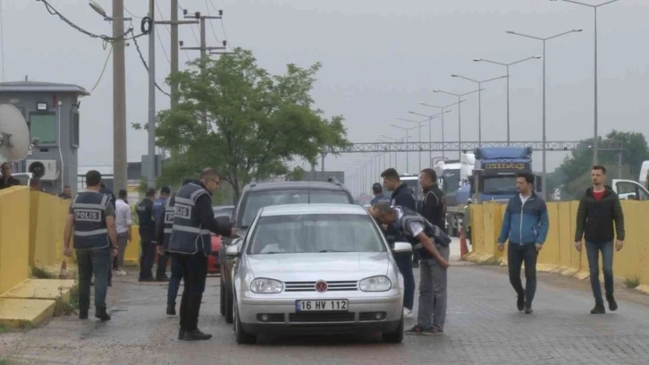 Bursa’da yasağa rağmen şehir dışından yürüyüş için gelenlere izin verilmiyor
