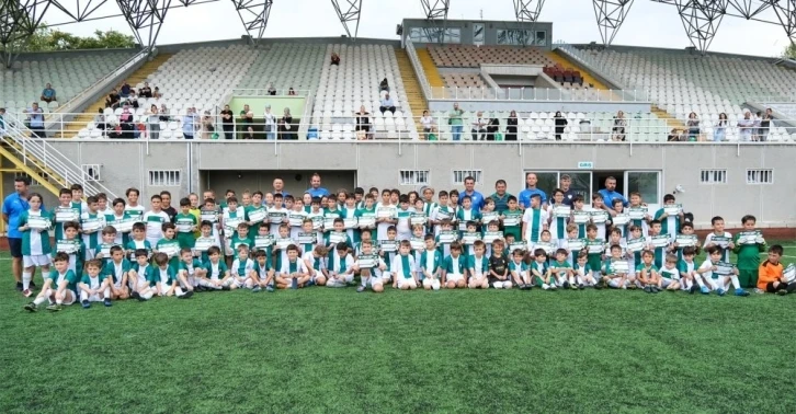 Bursaspor Futbol Okulu yaz dönemi sona erdi
