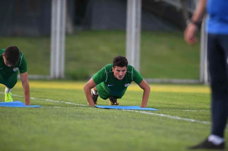 Bursaspor yeni sezon hazırlıklarına 13 Temmuz’da başlayacak
