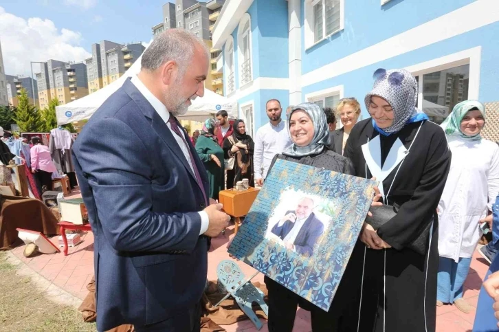 Canik’te kursiyerler hazırladığı el emeği ürünleri sergiliyor
