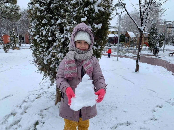 Çocukların kar sevinci