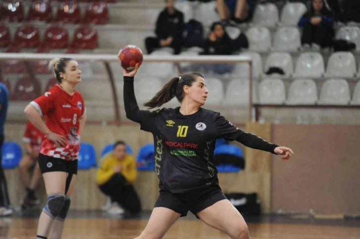 Elazığ SYSK, Antalya’da 1 puanla başladı