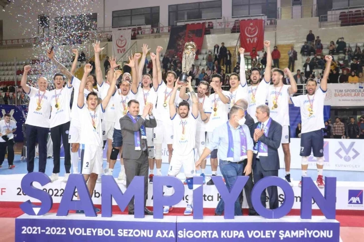 Erkekler AXA Sigorta Kupa Voley’de ödüller sahiplerini buldu
