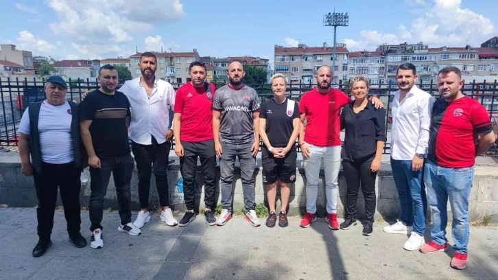 Fatih Karagümrük Spor Derneği açıldı
