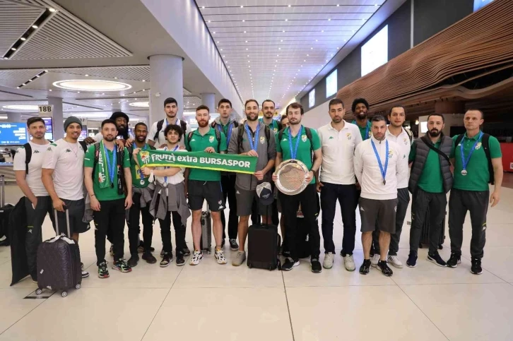 Frutti Extra Bursaspor yurda döndü
