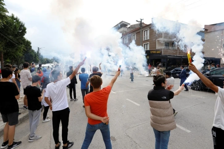 İnegölspor U15 takımı coşkuyla karşılandı
