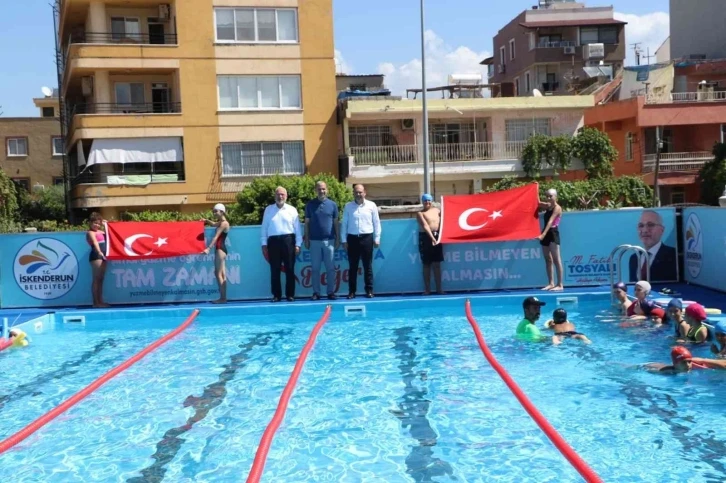 İskenderun’da portatif yüzme havuzlarının açılışı yapıldı
