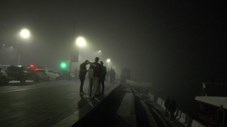 İstanbul’da sis etkili oldu, Kız Kulesi kayboldu