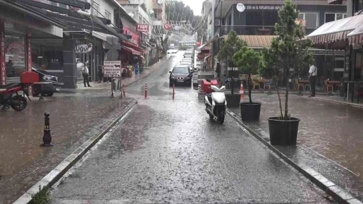 Kocaeli’de zaman zaman sağanak etkili oluyor
