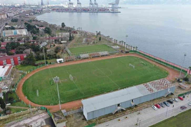 Körfez Alparslan Türkeş Spor Kompleksine bakım yapılacak
