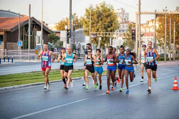 Maraton İzmir dünya şampiyonası gibi
