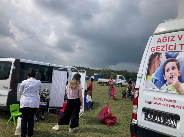 Mevsimlik işçilerin çocukları sağlık taramasından geçti
