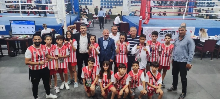 Muay Thai Türkiye Şampiyonasından birincilik ve ikincilikle döndüler
