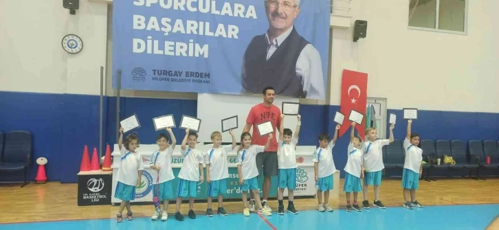 Nilüfer’in minik basketçileri sertifikalarını aldı
