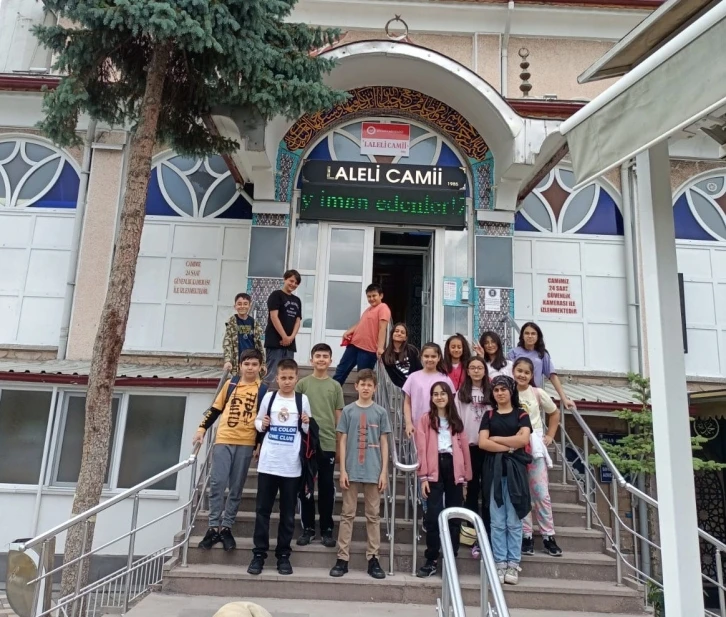 Ortaokul öğrencileri Gençlik Merkezi’ni ziyaret etti
