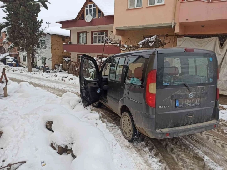 Sağlık ekipleri kar kış demeden fedakârca aşılama çalışmalarını sürdürüyor
