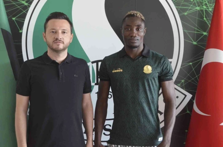 Sakaryaspor, Patrick Banza ile sözleşme imzaladı