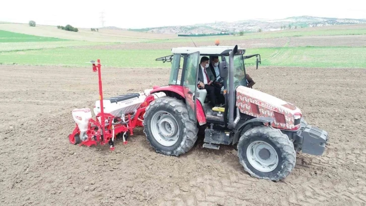 Serhat Oğuz’un çiftçiye mazot desteği uygulaması ABB Meclisi’nde takdir topladı
