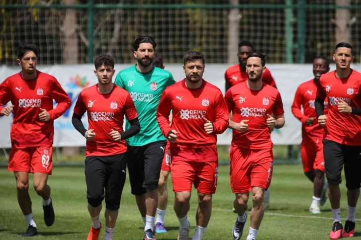 Sivasspor, Alanyaspor maçının taktiğini çalıştı
