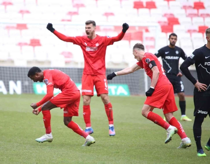 Sivasspor’da futbolculara 4 gün izin verildi
