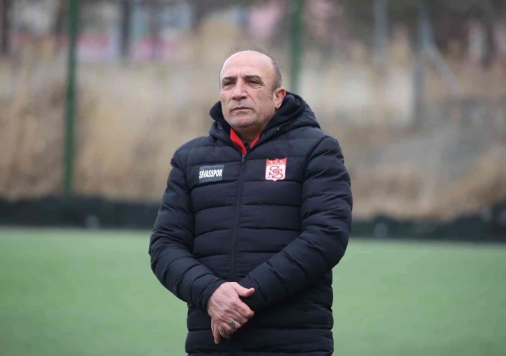 Sivasspor Teknik Direktörü Ercanlı’dan kadın futboluna büyük katkı
