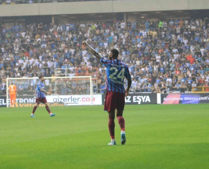 Spor Toto Süper Lig: Adana Demirspor: 0 - Trabzonspor: 2 (İlk yarı)
