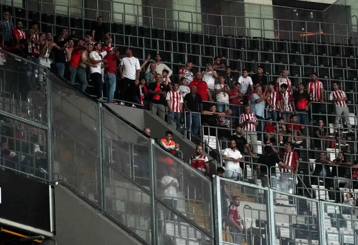 Spor Toto Süper Lig: Beşiktaş: 1 - DG Sivasspor: 0 (Maç devam ediyor)
