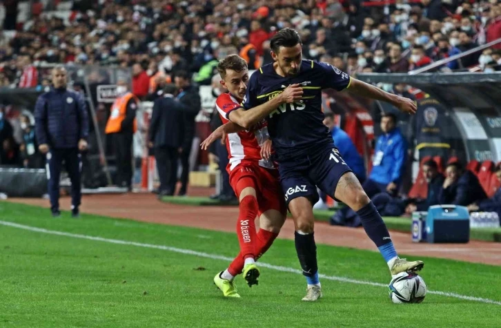 Spor Toto Süper Lig: FT Antalyaspor: 1 - Fenerbahçe: 1 (Maç sonucu)
