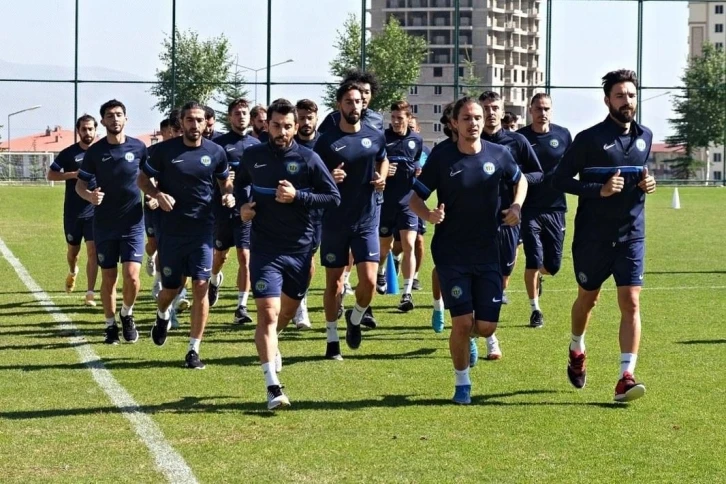 Tarsus İdman Yurdu Genel Sekreteri Duman: "İyi bir kamp dönemi geçiyoruz"
