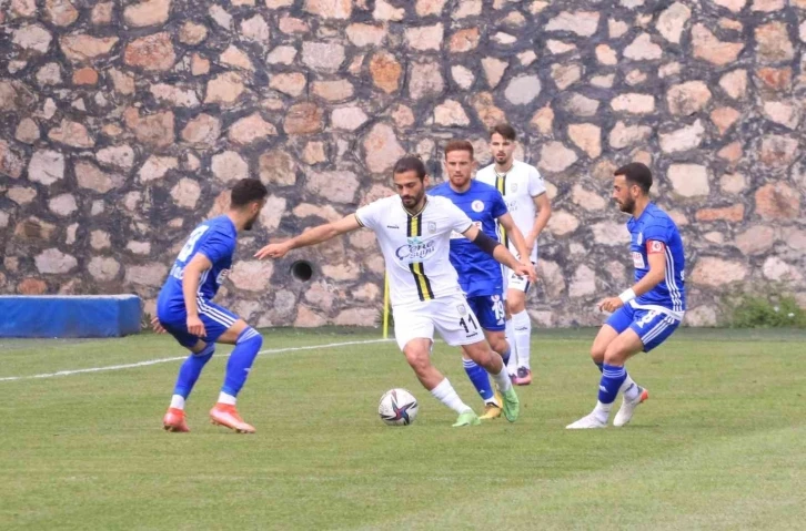 TFF 3. Lig: Belediye Derincespor: 1 - Fethiyespor: 1