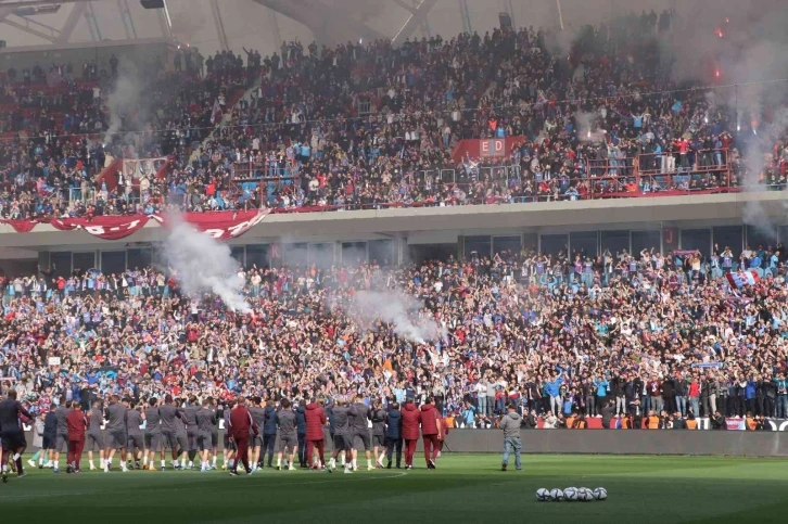 Trabzonspor, taraftarı ile buluştu
