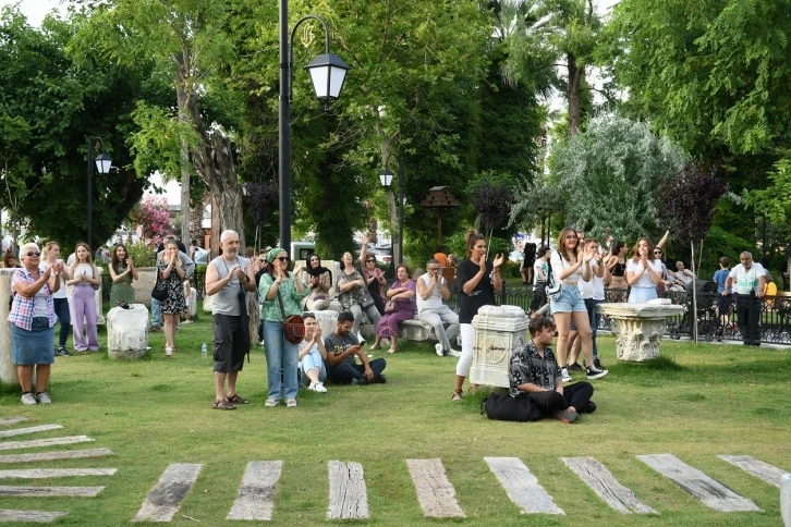 Türkiye’nin ilk "Tematik Sokak Festivali" 7’den 70’e ilgi odağı oldu
