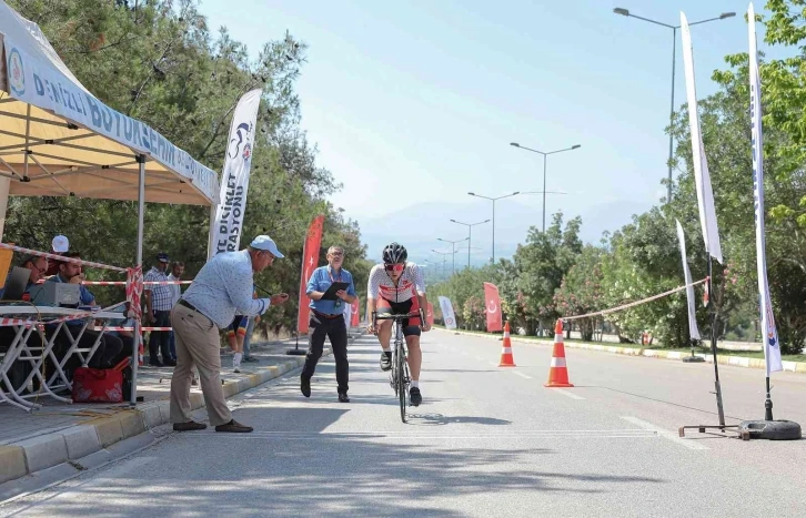Yol Bisikleti Türkiye Şampiyonası Denizli’de başladı