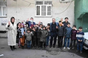 AK Partili Beyoğlu ve Aydın, Bağlar sokaklarında halkla buluştu
