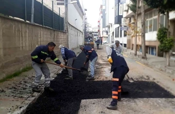 Akdeniz Belediyesi yol çalışmalarına aralıksız devam ediyor
