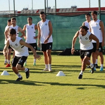 Altay hazırlıklarına ara vermeden devam ediyor
