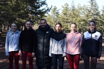 Altın kızların hedefi Türk bayrağını Avrupa’da dalgalandırmak
