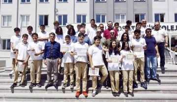 Antalya OSB Teknik Koleji’nde karne mutluluğu
