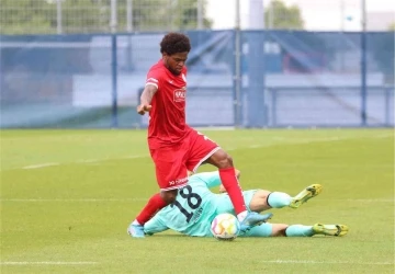 Antalyaspor, hazırlık maçında Paderborn’a 1-0 yenildi
