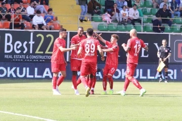 Antalyaspor, yenilmezlik serisini 11 maça çıkardı
