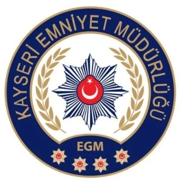 Başkasının evini kiraya çıkarıp kapora aldı
