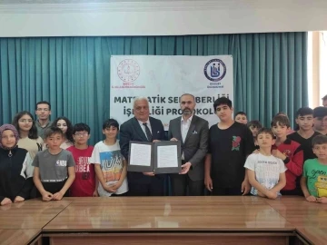 Bayburt Üniversitesi ile Bayburt İl Millî Eğitim Müdürlüğü arasında ’Matematik Seferberliği’ protokolü imzalandı
