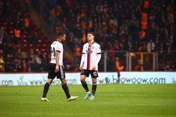 Beşiktaş bu sezon ilk derbi mağlubiyetini aldı
